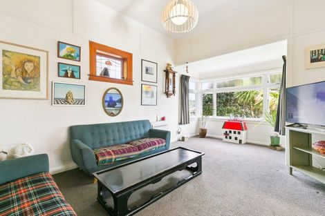 Photo of property in 201 Melbourne Road, Island Bay, Wellington, 6023