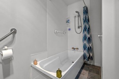 Photo of property in 10a Seymour Place, Bellevue, Tauranga, 3110