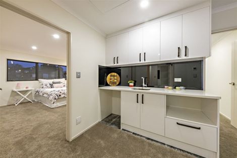 Photo of property in 4 Nanleen Rise, Manurewa, Auckland, 2105