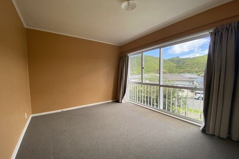 Photo of property in 95 Farmer Crescent, Taita, Lower Hutt, 5011