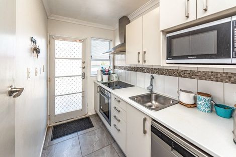 Photo of property in 56d Gonville Avenue, Gonville, Wanganui, 4501