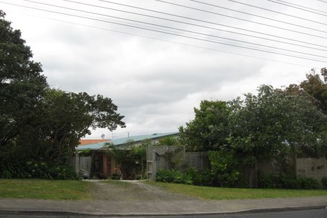 Photo of property in 37 Stanmore Bay Road, Stanmore Bay, Whangaparaoa, 0932