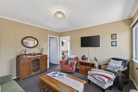 Photo of property in 317 Carrington Street, Vogeltown, New Plymouth, 4310
