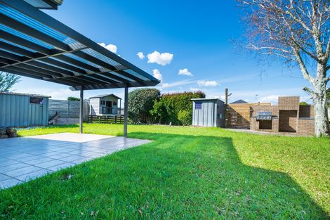 Photo of property in 21 Hepburn Road, Glendene, Auckland, 0602