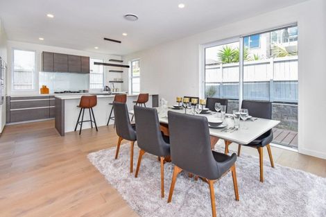 Photo of property in 16 Milano Boulevard, Karaka, Papakura, 2113