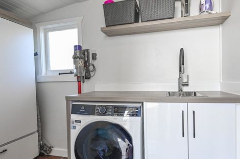 Photo of property in 1007 Plunket Street, Saint Leonards, Hastings, 4120