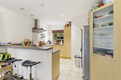 Photo of property in 15 Onslow Road, Khandallah, Wellington, 6035