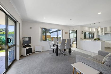 Photo of property in 4 David Street, Westown, New Plymouth, 4310