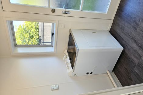 Photo of property in 1/29 Garelja Road, Henderson, Auckland, 0612