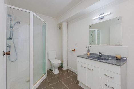 Photo of property in 24 Squirrel Lane, Browns Bay, Auckland, 0630
