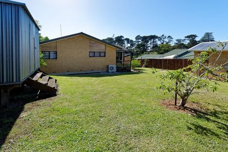 Photo of property in 2 Khaleel Place, Henderson, Auckland, 0612