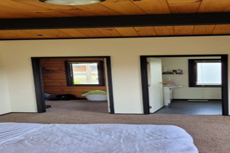 Photo of property in 8 Pararewa Drive, Whalers Gate, New Plymouth, 4310