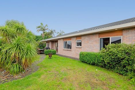 Photo of property in 17 Thornlea Drive, Welcome Bay, Tauranga, 3112