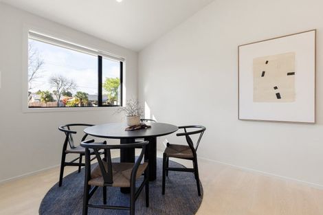 Photo of property in 247 Shakespeare Street, Leamington, Cambridge, 3432