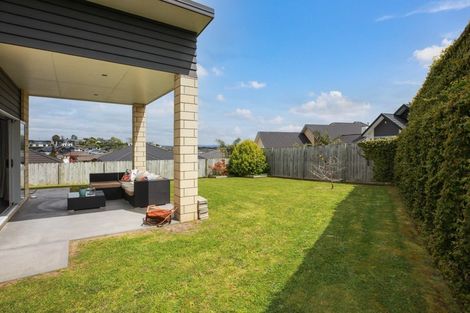 Photo of property in 13 Castleton Way, Flagstaff, Hamilton, 3210