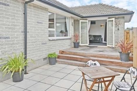 Photo of property in 1/37 Santa Rosa Avenue, Halswell, Christchurch, 8025
