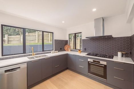 Photo of property in 13 Lookaway Place, Huntsbury, Christchurch, 8022