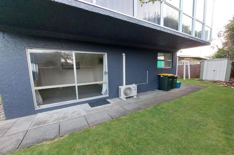 Photo of property in 1/58 Paynters Avenue, Strandon, New Plymouth, 4312