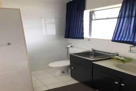 Photo of property in 2/27 Pakuranga Road, Pakuranga, Auckland, 2010