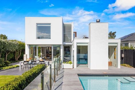 Photo of property in 9 Poynder Avenue, Merivale, Christchurch, 8014