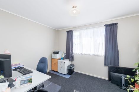 Photo of property in 8 Percy Cameron Street, Avalon, Lower Hutt, 5011