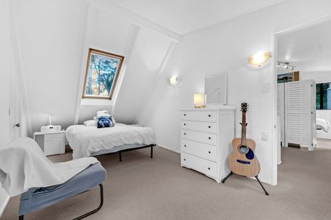 Photo of property in 576c South Titirangi Road, Titirangi, Auckland, 0604