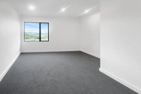 Photo of property in 66 Parkwood Avenue, Westgate, Auckland, 0614