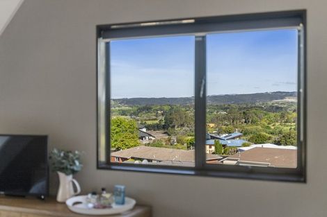 Photo of property in 133 Sandspit Road, Shelly Park, Auckland, 2014