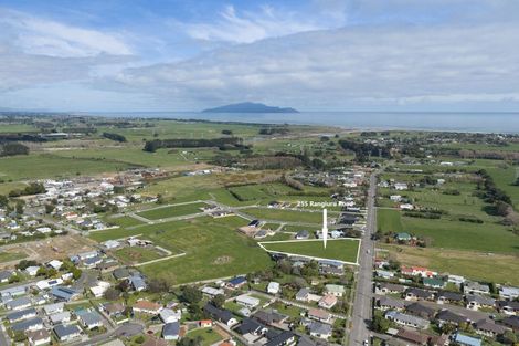 Photo of property in 255 Rangiuru Road, Otaki, 5512