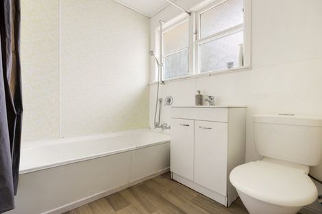 Photo of property in 79 Fairfield Road, Fairfield, Hamilton, 3214