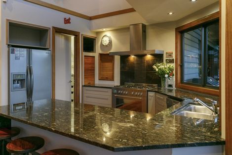 Photo of property in 121 Highland Drive, Acacia Bay, Taupo, 3385