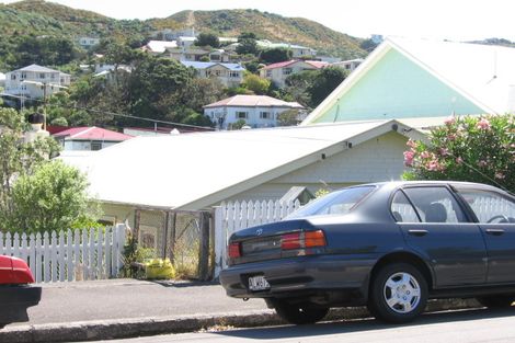 Photo of property in 104 Clyde Street, Island Bay, Wellington, 6023