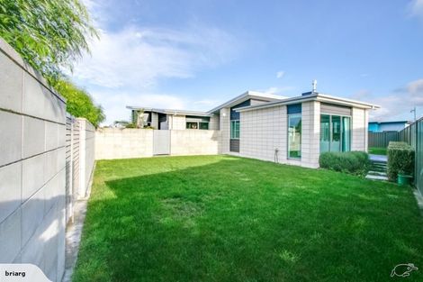 Photo of property in 29 Kapiti Drive, Poraiti, Napier, 4112