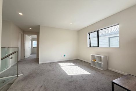 Photo of property in 16 Kapehu Road, Silverdale, 0932