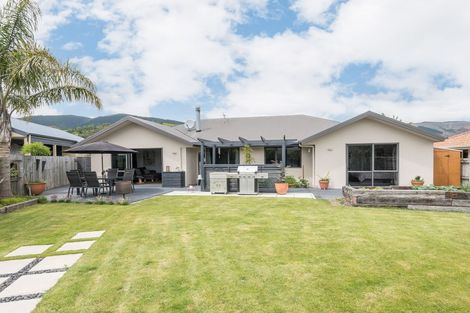 Photo of property in 35 Covent Drive, Stoke, Nelson, 7011