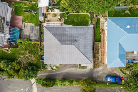 Photo of property in 63 The Drive, Tawa, Wellington, 5028