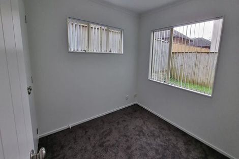 Photo of property in 9 Cambrian Crescent, Flat Bush, Auckland, 2016