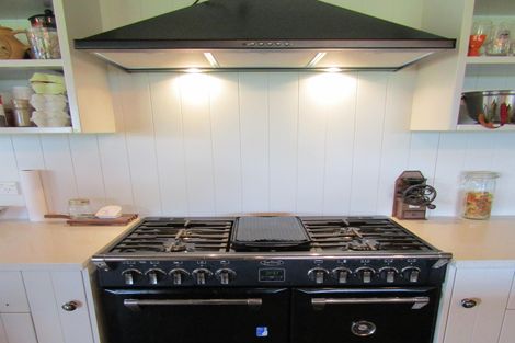 Photo of property in 6 Nikau Place, Edgecumbe, 3120