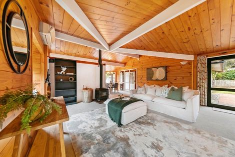 Photo of property in 204 Shaw Road, Oratia, Auckland, 0604