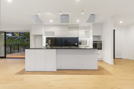 Photo of property in 1 Rangitoto View Road, Cockle Bay, Auckland, 2014