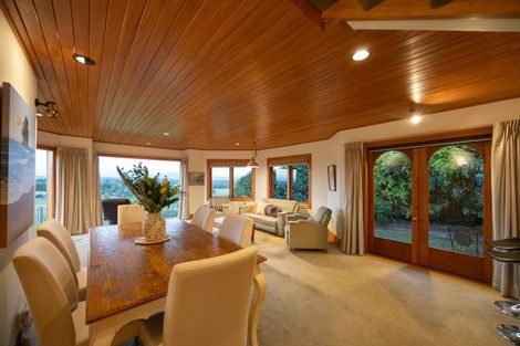 Photo of property in 96 Clifton Terrace, Fitzherbert, Palmerston North, 4410