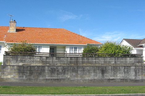 Photo of property in 95 Brooklands Road, Brooklands, New Plymouth, 4310