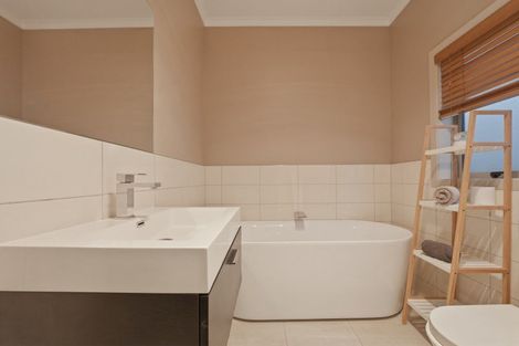 Photo of property in 85c Dixon Road, Glenview, Hamilton, 3206