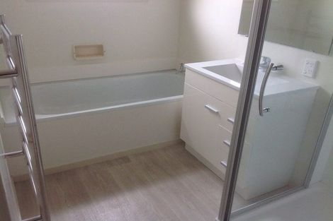 Photo of property in 2/13 Alexander Street, Papakura, 2110