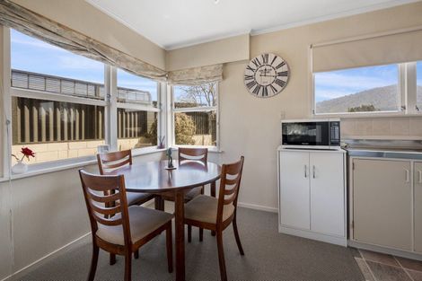 Photo of property in 9 Totaravale Street, Pukehangi, Rotorua, 3015