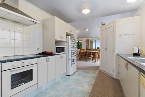 Photo of property in 800 Tuhikaramea Road, Ngahinapouri, Hamilton, 3290