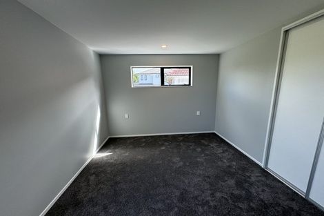 Photo of property in 2a Maunder Place, New Lynn, Auckland, 0600