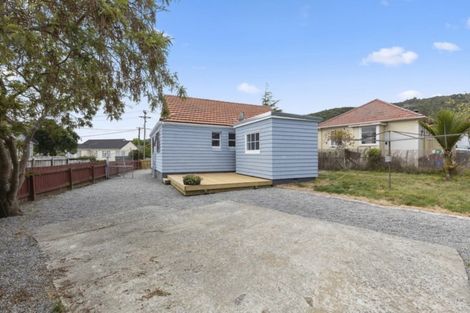 Photo of property in 111 Wilkie Crescent, Naenae, Lower Hutt, 5011