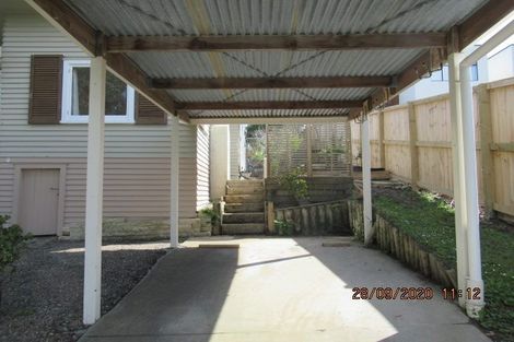 Photo of property in 5 Montana Avenue, Murrays Bay, Auckland, 0630