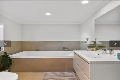 Photo of property in 25 Forbes Mccammon Drive, Swanson, Auckland, 0614